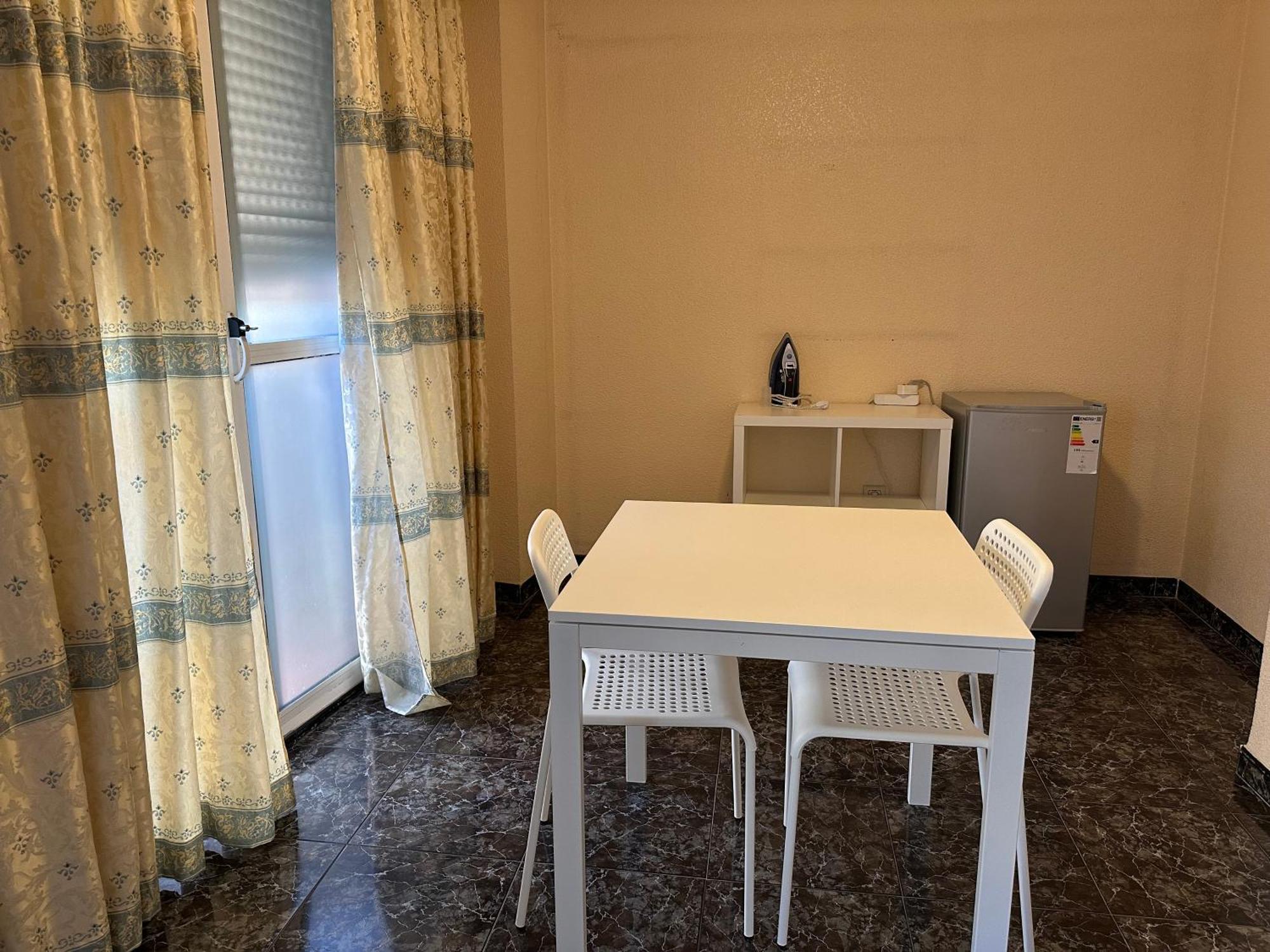 Séjour chez l'habitant Centro Privada En Compartido Almería
